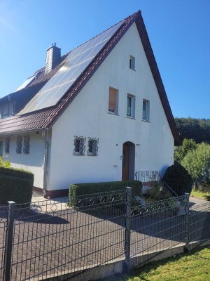 Sofort bezugsfertiges 9 Zi EFH mit Einliegerwohnung in Marburg-Ginseldorf