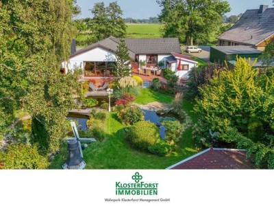 Idyllisches Wohnen auf dem Land - gepflegter Bungalow mit Traumgarten