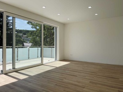 Vermietetes Zweifamilienhaus im energieeffizienten Neubau-Standard