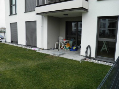 *** Sofort beziehbare 4-Zimmerwohnung mit Garten &amp; Terrasse + Parkplatz INKLUDIERT ! Neuwertig + erstklassig erhalten