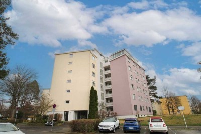 Ein Meisterwerk von Hans Scharoun – Renovierungsbedürftige 3,5-Zimmer-Penthousewohnung