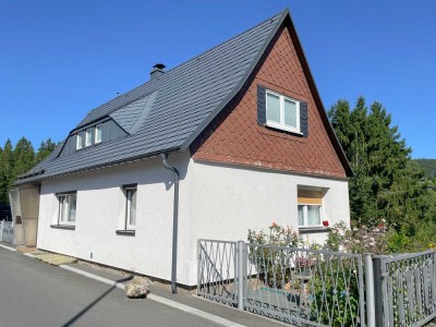 Vielseitiges Einfamilienhaus in Klingenthal mit großem Garten und Scheune