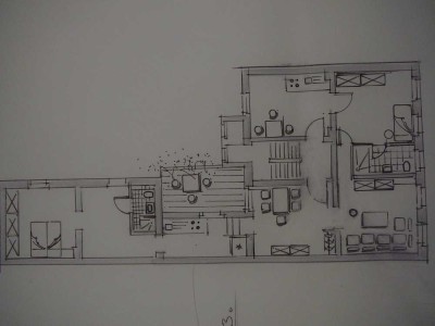 Geräumige 6-Zimmer Wohnung mit Balkon im 1. OG in Duisburg Dellviertel