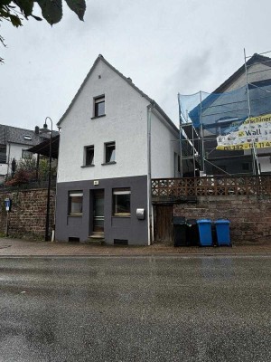 +++Modernisiertes, gemütliches Einfamilienhaus mit Terrassen im Ortszentrum+++