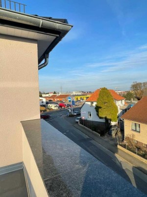 mit dem Aufzug von der Tiefgarage zur Luxus-Penthousewohnung auf 2 Etagen (2 große Dachterrassen)