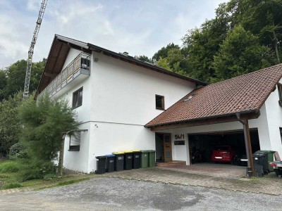 Helle 3-Zimmer Wohnung mit Garten und Garage