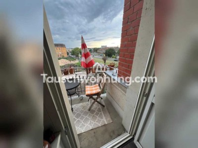 Tauschwohnung: Lichtdurchflutete 1,5 Zimmer Wohnung mit Balkon