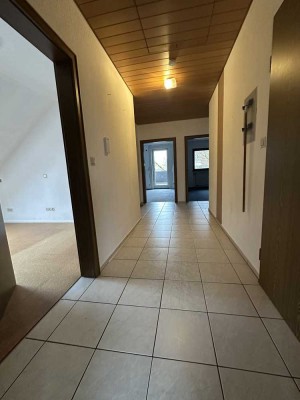 4-Zimmer-Wohnung mit großem Balkon