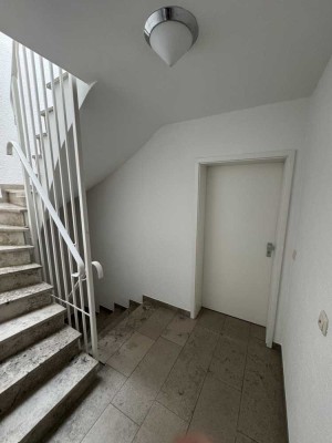 Exklusive, gepflegte 3-Raum-Wohnung mit Balkon in Erftstadt