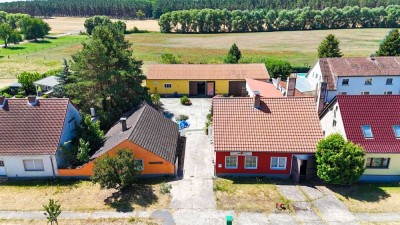 Landleben neu gedacht – charmantes Hofensemble mit Ausbauoption & Weide