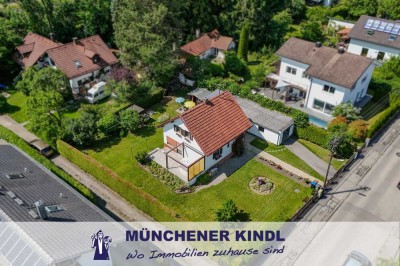 • GRUNDSTÜCK MIT ALTBESTAND - NEUBAU: EFH, ZFH oder DH mit Südausrichtung •