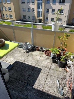 2-Zimmer-Wohnung im 2. Obergeschoss mit Balkon zu vermieten