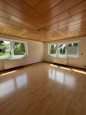 Im Grünen! 4-Zimmer-Mietwohnung in schöner Umgebung