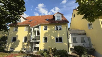 Gemütliche 1-Raum-Wohnung mit großer Dachterasse in Radebeul
