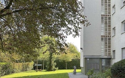 Gepflegte Stadtwohnung in zentraler Lage mit Aufzug und Balkon
