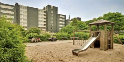 Preiswerte und günstig geschnittene 3-Zimmer-Wohnung mit Balkon (WBS erforderlich)