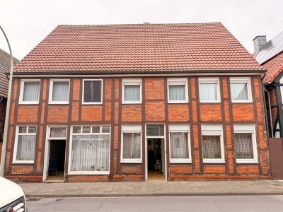 Fachwerkhaus in Innenstadtlage mit separater Einheit !