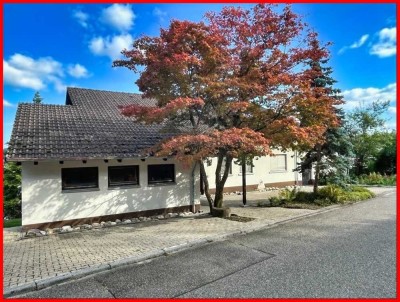 Zwei- Dreifamilienhaus mit herrlichem Blick in Gurtweil
