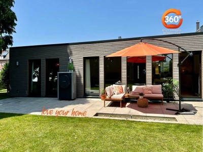 Jetzt einziehen!
Komfortabler Bungalow -- 
Wohnen auf einer Ebene 
stilvoll kernsaniert - 2 Garag