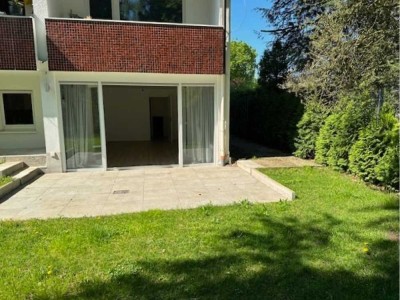 *** Rarität: Top sanierte Terrassenwohnung mit Garten, ruhige Lage ***