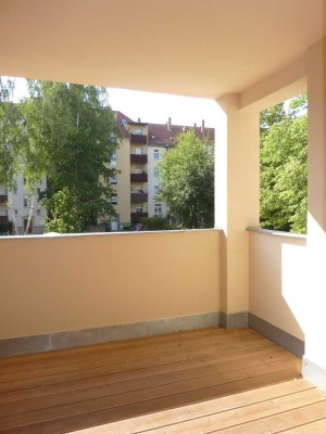 Exklusiv sanierte 4-Zimmerwohnung mit Balkon & zwei Bädern in Gohlis - Sanierung 2016 !