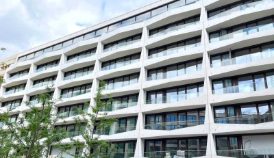Urbaner Luxus - Eindrucksvolle Architektur - Historie - Wohnen "AM TACHELES"  im Herzen von Berlin !