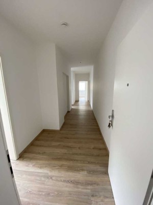 Schöne helle 3-Zimmerwohnung mit Gartennutzung zu vermieten!