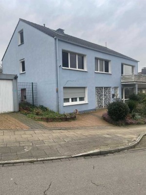 Großzügiges Zweifamilienhaus in bester Lage von Essen Kupferdreh