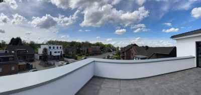 ***TRAUMHAFTES PENTHOUSE*** 2 schöne Bäder, große Dachterrasse (SÜD-WEST) und super Ausstattung!