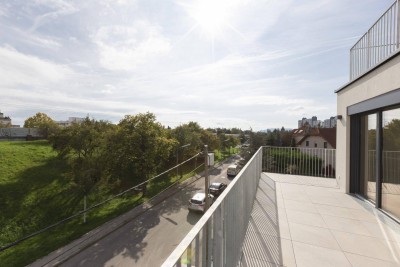 Drei-Zimmer-Erstbezugswohnung mit großzügiger südseitiger Eckterrasse