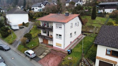 Zweifamilienhaus als Mehrgenerationenhaus oder Kapitalanlage mit großem Garten