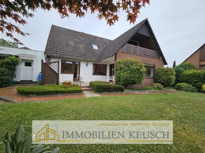 Haus mit Traumgrundstück und viel Platz für die Familie in ruhiger Sackgasse inkl. Garage & Keller