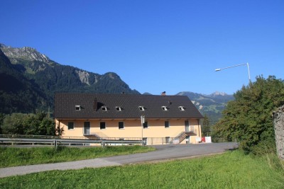 2,5 Zimmerwohnung mit Balkon zu vermieten