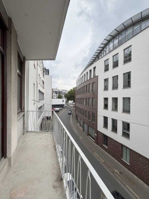 Sanierte, große 2 Zimmer-Wohnung zwischen City und Weser
