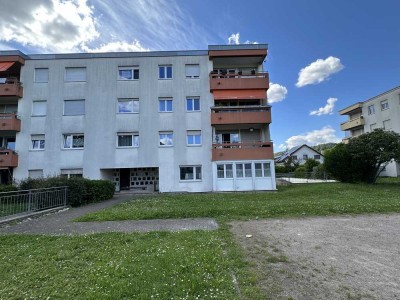 Platz für die Familie , sehr gepflegte 4 Zimmer Wohnung in 1. Obergeschoss