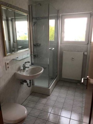 Geschmackvolle 4-Raum-Maisonette-Wohnung mit geh. Innenausstattung mit EBK in Garching bei München