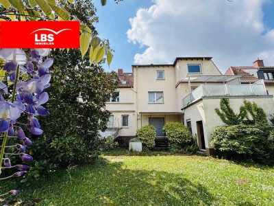 *** Bezugsfrei ! - Sehr großes Wohnhaus in toller Lage für die SEHR GROSSE FAMILIE ***