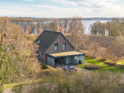 Energieeffizientes Einfamilienhaus mit Seeblick