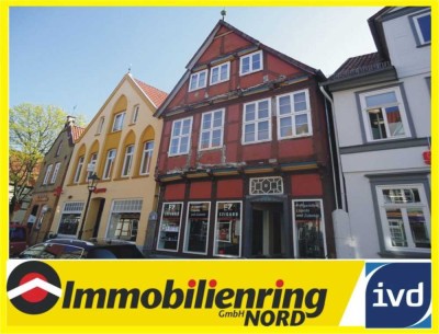 Besser geht es nicht. 53.568,00 € Soll Miete pro Jahr, Ist Miete 39.888,00 € mitten in Celle!