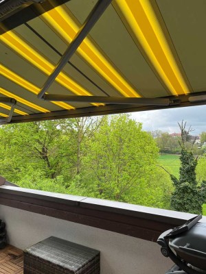 Ruhige 2,5-Zimmer-Dachgeschosswohnung mit gehobener Innenausstattung mit Loggia in Zirndorf