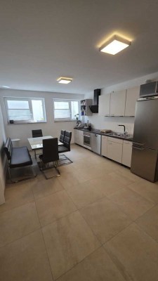 Geschmackvolle, gepflegte 2-Raum-Souterrain-Wohnung mit gehobener Innenausstattung in Lenting