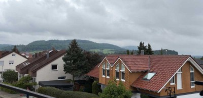 Das Remstal im Blick - 3,5-Zimmer-DG-Wohnung mit Balkon in Essingen (Ostalbkreis)