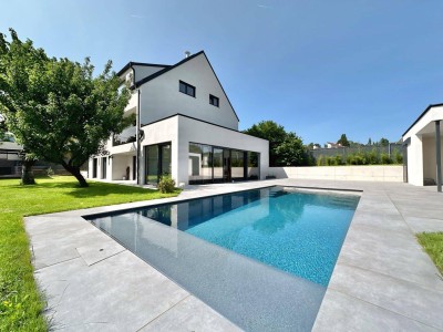 Villa mit Chic und Charme zwischen Himmel und Wien und mit Lift I Skylineblick auf Wien I Salzwasserpool I Designerküche I