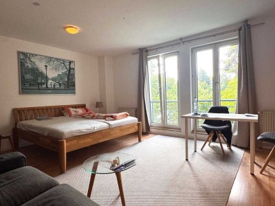 SOFORT BEZUGSFREI - WOHLFÜHL-APARTMENT in Niederschönhausen | EBK | LIFT | GROßER KELLER