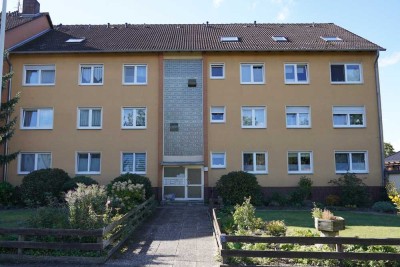 * Modern saniertes Objekt in Hämelerwald * - großzügige 3,5-Zimmer-Wohnung mit Loggia