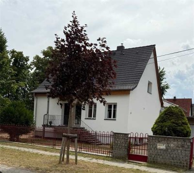 Charmantes Einfamilienhaus mit zwei Wohneinheiten in Petershagen zur Miete
