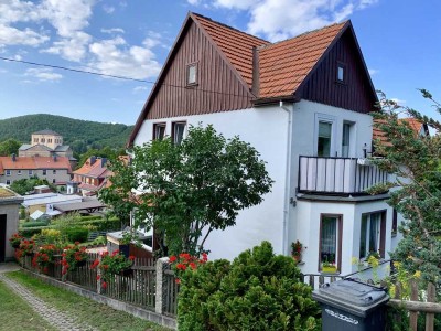 Schöne 3-Zi.-Whg. mit EBK + Balkon, 1. OG, in WR- Hasserode