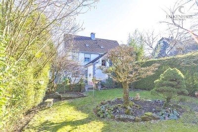 Platz für die Familie - Doppelhaushälfte mit weitläufigem Garten und großfl