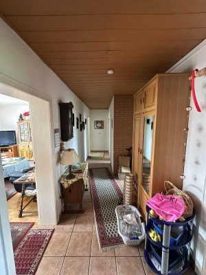 Freundliche und gepflegte 3-Raum-Wohnung mit EBK in Duisburg