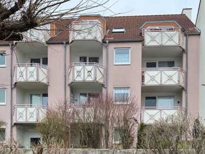 Charmante 2-Zimmer-Wohnung mit Süd-Balkon in zentraler Lage.